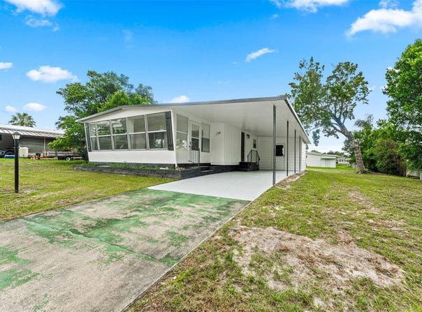 130 Florence Blvd, Debary, FL 32713