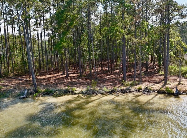 Seaview Court lot: 10/10A, Bath, NC 27808