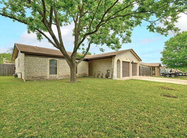 509 Greenway Dr, Pflugerville, TX 78660