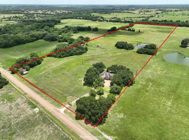 1552 Holub Road, Schulenburg, TX 78956