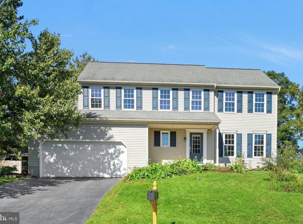 85 VILLAGE SPRING Lane, REINHOLDS, PA 17569