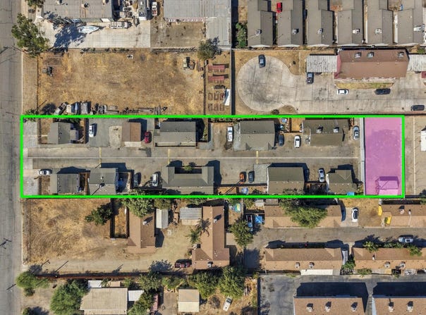 636 E Roosevelt Avenue, Visalia, CA 93292