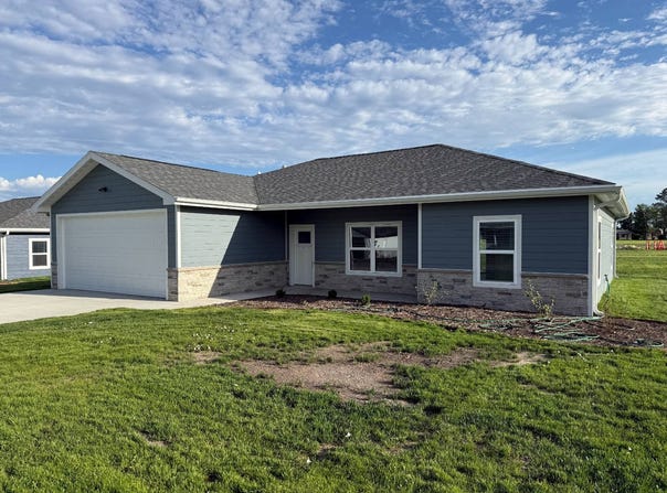 211 E 21st, Beloit, KS 67420