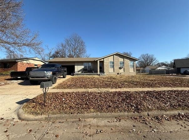 1749 Southridge Drive, Pryor, OK 74361