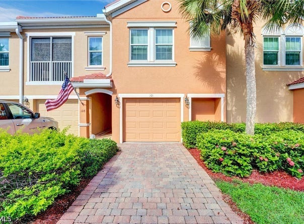 1750 Concordia Lake Circle, Cape Coral, FL 33909