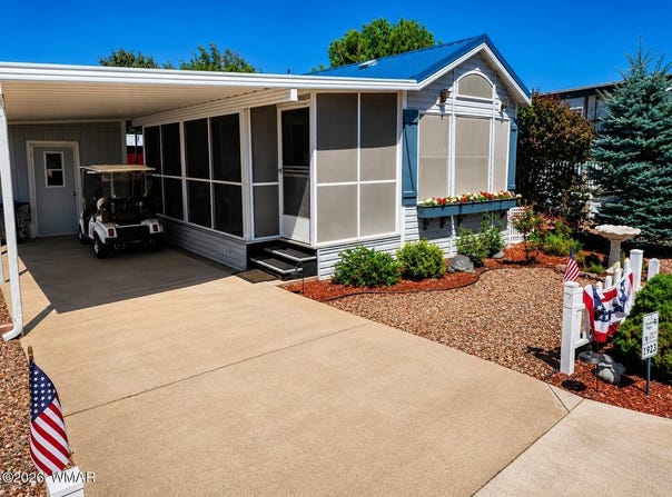 1923 Foxtrot Lane, Show Low, AZ 85901