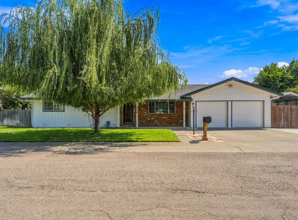260 Gurnsey Drive, Red Bluff, CA 96080