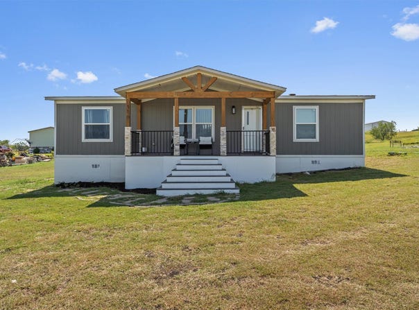 110 Pvr 965 Rd, Taylor, TX 76574