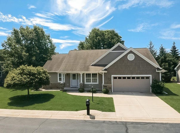 1130 Coral Springs Drive, Portage, MI 49002