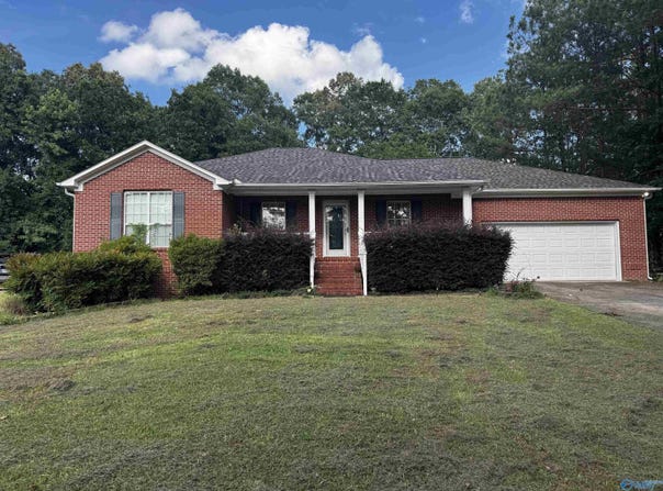 3197 Hawthorne Circle, Southside, AL 35907