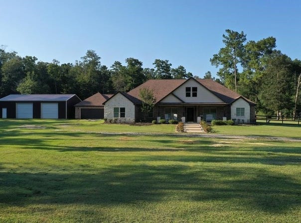 2210 FM 82 E, Kirbyville, TX 75956