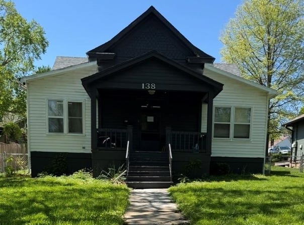138 S Terrace Avenue, Liberty, MO 64068