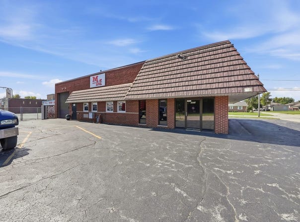 8400 S 77th Avenue, Bridgeview, IL 60455