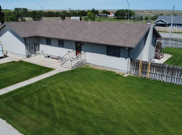 103 Wagon Trail Drive, Ogallala, NE 69153