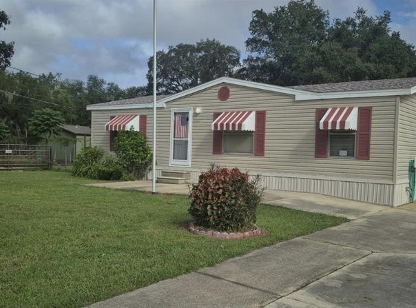 18845 SE 18TH Place, SILVER SPRINGS, FL 34488