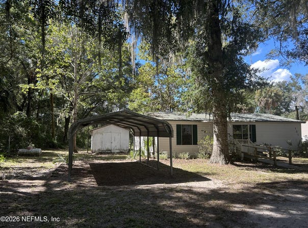 151 YANCEY Circle, Satsuma, FL 32189