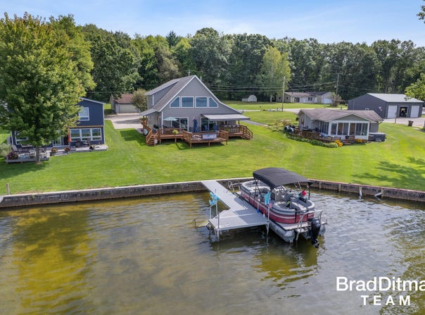 8453 Hidden Trail, Orleans, MI 48865