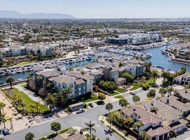 1502 Seabridge Lane, Oxnard, CA 93035
