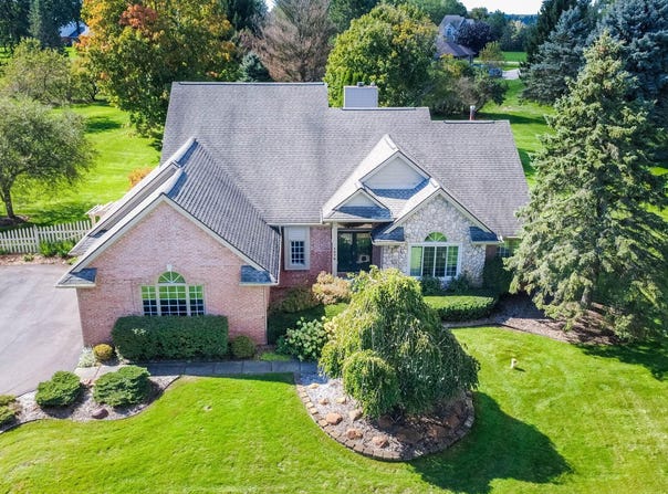 1978 Mayfair Drive, White Lake, MI 48383