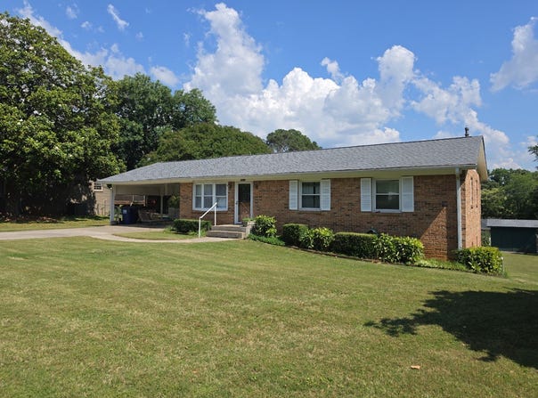 1004 Woodbine Rd, Madison, AL 35758