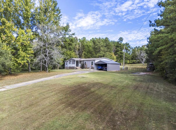 240 HEAVEN HILL Dr, Somerville, TN 38068