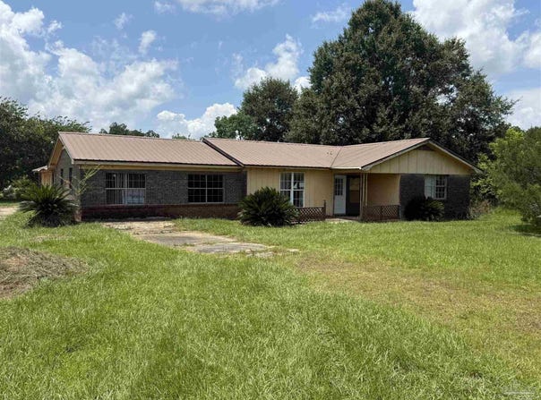 442 Robinson St, Atmore, AL 36502