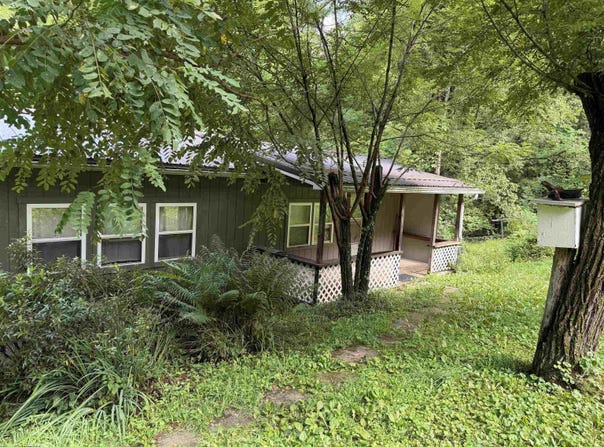 59 Adobe Drive, Belington, WV 26250