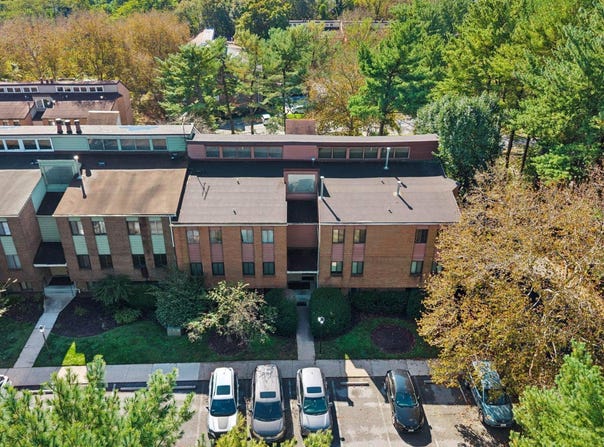 1 WINDBLOWN Court, BALTIMORE, MD 21209