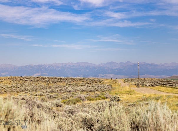 Great Escape Road, Wilsall, MT 59086