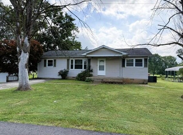 158 Womack St., Doyle, TN 38559
