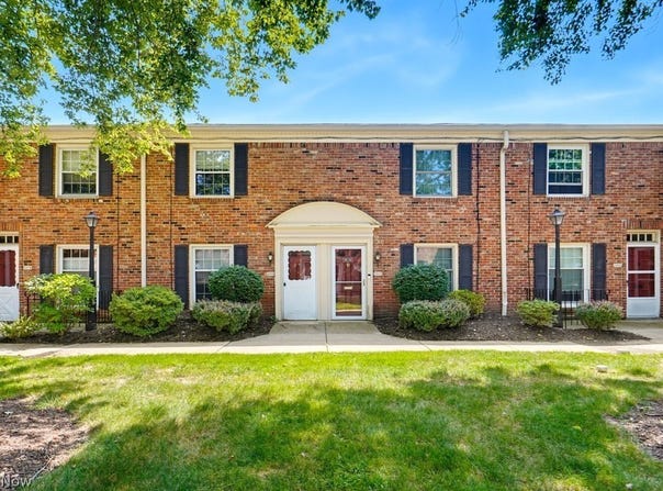 1256 Culpepper Drive, Akron, OH 44313