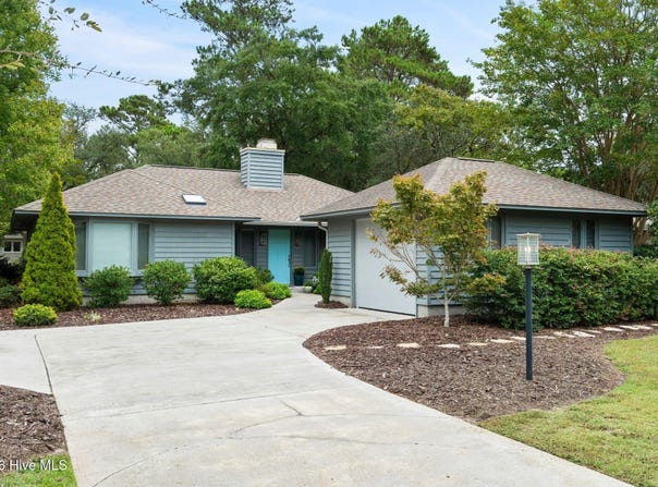 606 Wisteria Drive, Sunset Beach, NC 28468