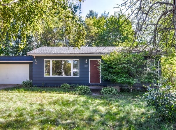 1615 Nelson Drive, Eau Claire, WI 54703