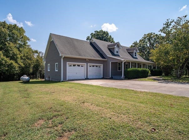 29670 Persimmon Tree Rd, Anderson, AL 35610