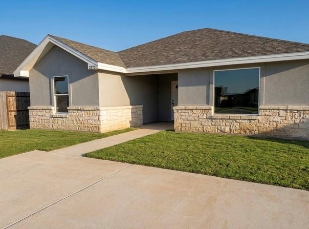 2873 Garden View Dr., Eagle Pass, TX 78852