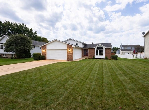 4931 Cardinal Court, Schererville, IN 46375