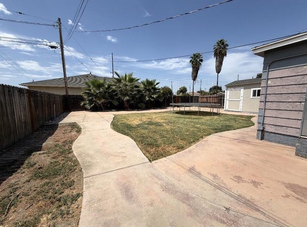 1826 Mckinley Avenue, Hanford, CA 93230