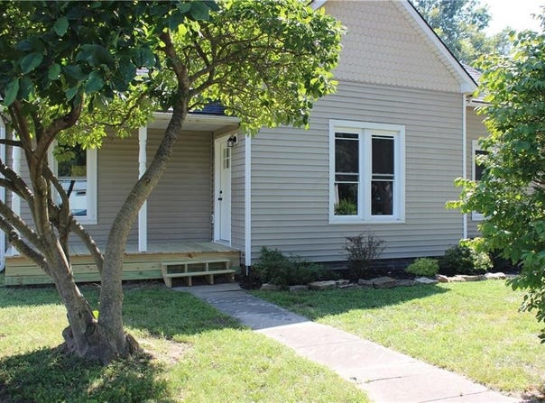 409 Shivel Avenue, Gower, MO 64454