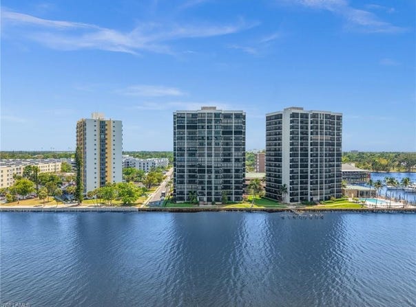 1900 Virginia Ave, FORT MYERS, FL 33901