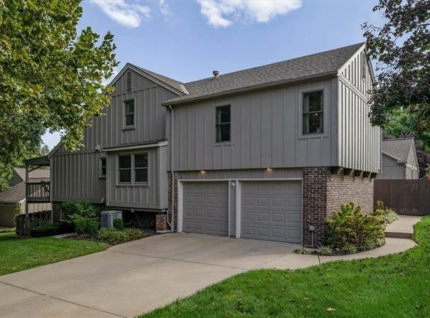 4314 W 112th Terrace, Leawood, KS 66211
