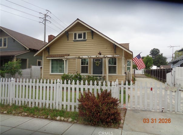 723 E 9th Street, Upland, CA 91786