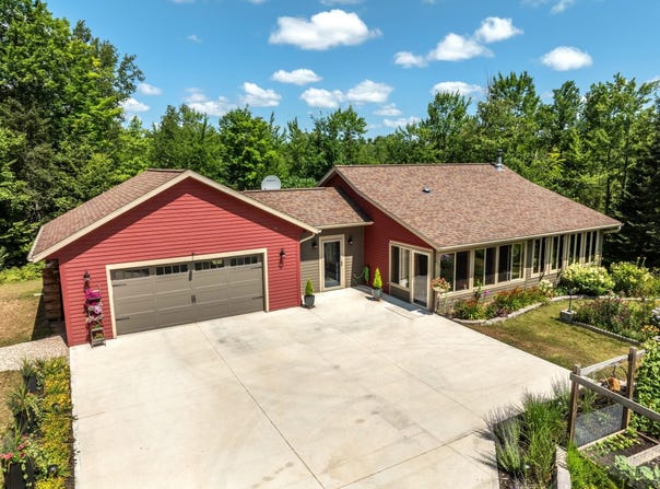 N7653 TYPNER LAKE RD, Deerbrook, WI 54424