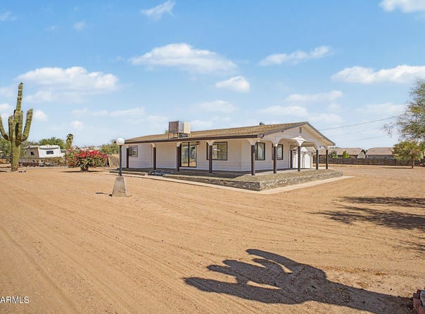 1641 N PLAZA Drive, Apache Junction, AZ 85120