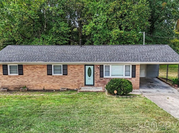 829 Vancouver Lane, Gastonia, NC 28052
