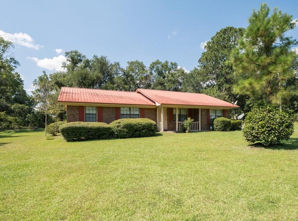 6049 Williams Rd., Ray City, GA 31645
