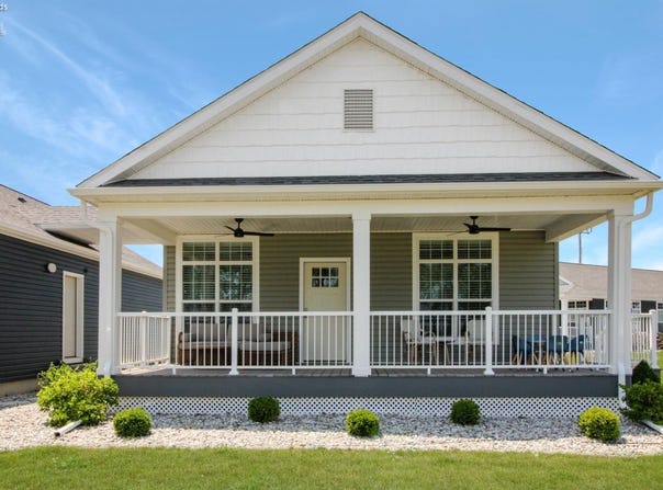 10850 E Bayshore Rd Cardinal, Marblehead, OH 43440