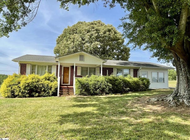 350 Smith Wall Road, Chesnee, SC 29323
