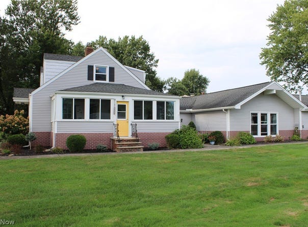 542 Lee Lore Drive, Chippewa Lake, OH 44215