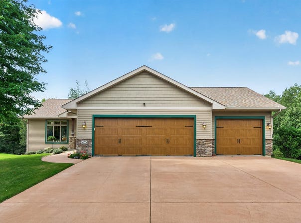 525 Devin Lane, River Falls, WI 54022