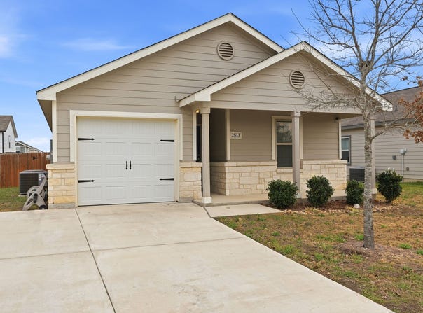 2513 Hiddenbrooke Trace, Seguin, TX 78155